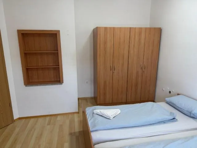 Glinska بيت شباب *